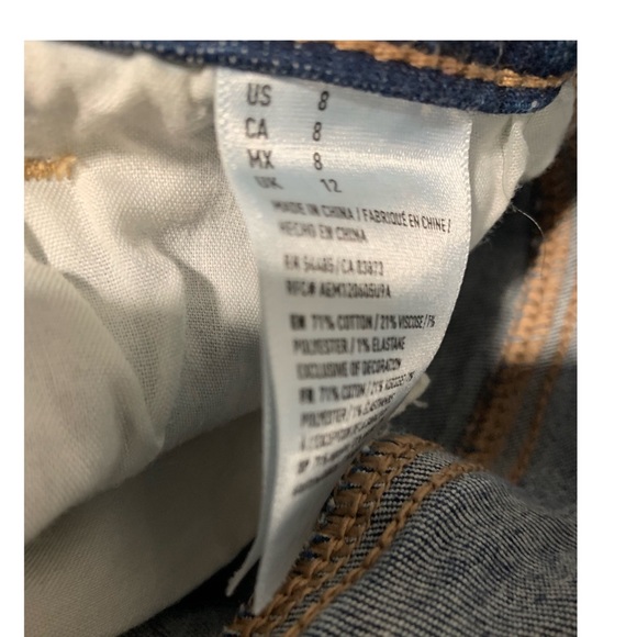 American Eagle Womens Distressed denim shorts - Picture 4 of 4